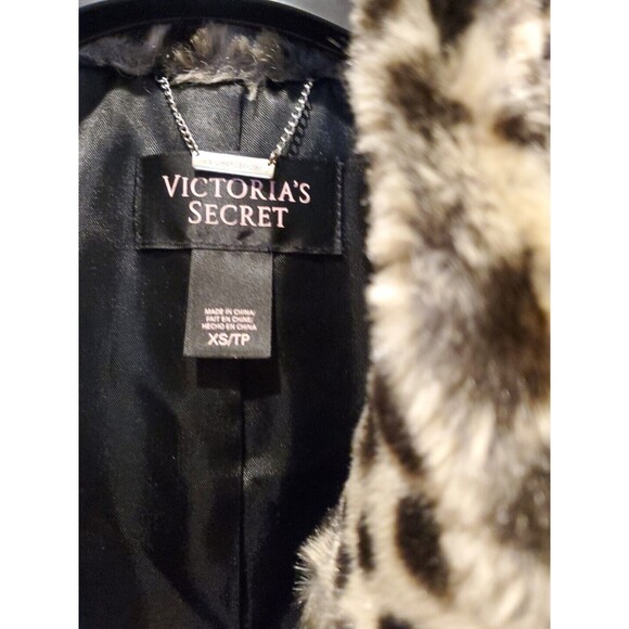 Victorias Secret Cheetah Faux Fur Coat XS Excellent - Picture 9 of 12